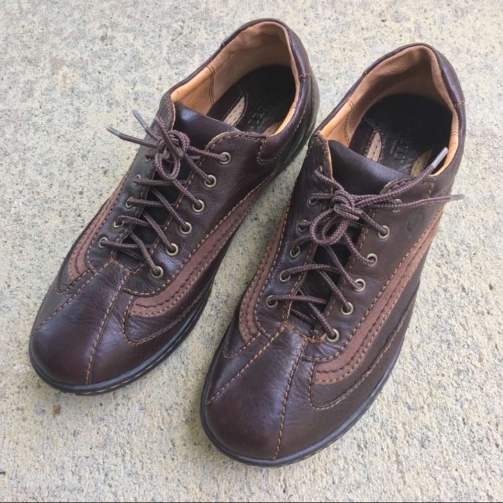 Born Palmera Leather Walking Shoes AMAZING CONDITION ! Like new